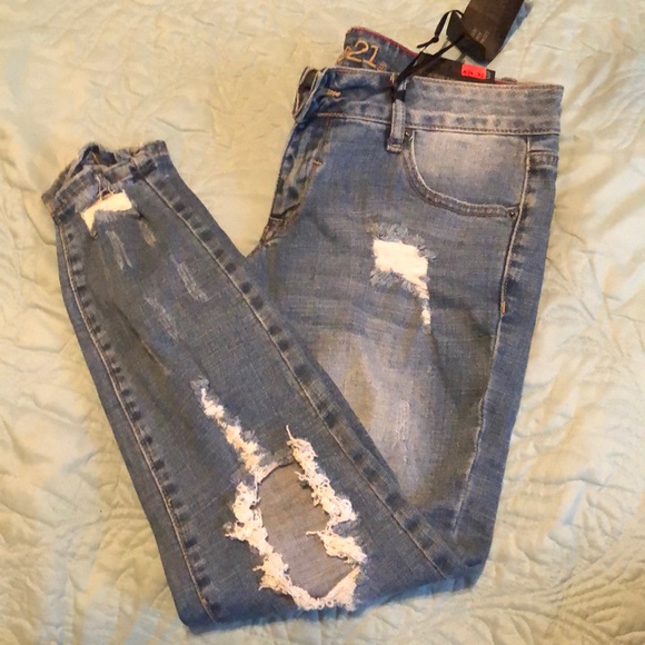 Distressed look jeans - Picture 3 of 3